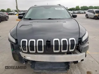2017 Jeep Cherokee Latitude with VIN 1C4PJLCB1HW650961, listed as a Copart auction lot 54861855 with 117,799 mi miles and Salvage Title. Bid and sale history available at carsss.com. Image 5.
