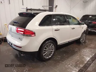 2013 Lincoln MKX with VIN 2LMDJ8JK4DBL60499, listed as a IAAI auction lot 41816339 with 132,061 mi miles. Bid and sale history available at carsss.com. Image 4.