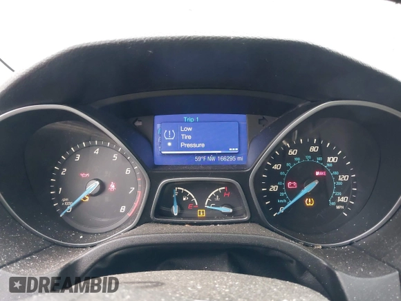 2013 Ford Focus SE with VIN 1FADP3K2XDL121660, listed as a IAAI auction lot 41984336 with 166,295 mi miles. Bid and sale history available at carsss.com. Image 7.