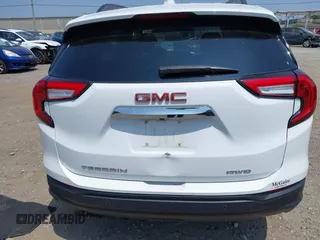 2023 GMC Terrain SLE z VIN 3GKALTEG4PL237983, wystawiony jako IAAI lot #42810324 z przebiegiem 33 064 mil mil oraz . Historia ofert i sprzedaży dostępna na DreamBid. Obrazek 6.