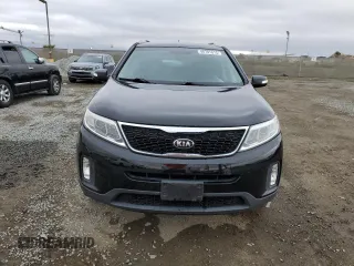 2015 Kia Sorento LX with VIN 5XYKT4A6XFG622571, listed as a Copart auction lot 48791015 with 121,203 mi miles and Clean Title. Bid and sale history available at carsss.com. Image 5.