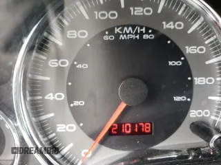 2006 Pontiac Torrent with VIN 2CKDL63F566023083, listed as a Copart auction lot 39505592 with 210,178 mi miles and Salvage Title. Bid and sale history available at carsss.com. Image 8.