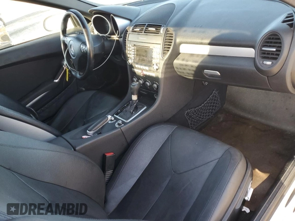 2006 Mercedes-Benz SLK 350 с VIN WDBWK56F56F119440, выставлен на аукционе Copart как лот 42415715 с пробегом 203 307 миль миль и Списание • Salvage title. История ставок и продаж доступна на DreamBid. Изображение 8.