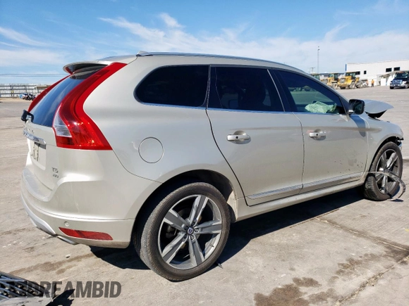 2017 Volvo XC60 Dynamic z VIN YV440MRR6H2084459, wystawiony jako Copart lot #46732905 z przebiegiem Nie podano mil oraz Szkoda całkowita • Salvage title. Historia ofert i sprzedaży dostępna na DreamBid. Obrazek 3.