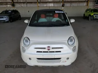 2014 FIAT 500e с VIN 3C3CFFGE6ET189638, выставлен на аукционе Copart как лот 61492525 с пробегом 64 256 миль миль и Чистый • Clean title. История ставок и продаж доступна на DreamBid. Изображение 5.