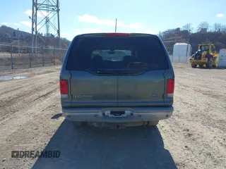 2001 Ford Excursion Limited with VIN 1FMNU43S21EA39638, listed as a IAAI auction lot 41817300 with 191,354 mi miles and . Bid and sale history available at DreamBid. Image 16.