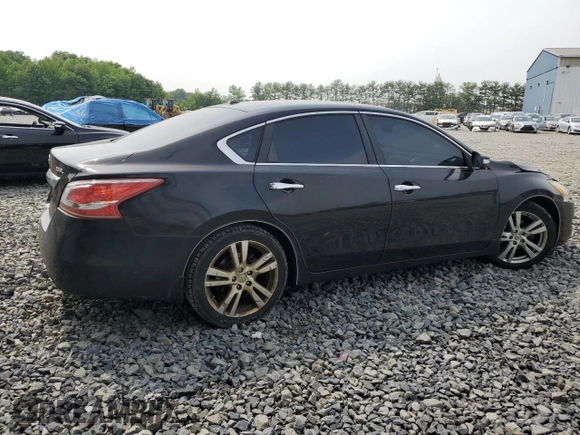 2013 Nissan Altima SL with VIN 1N4BL3AP2DN588527, listed as a Copart auction lot 61138905 with 159,299 mi miles and Salvage title. Bid and sale history available at DreamBid. Image 3.
