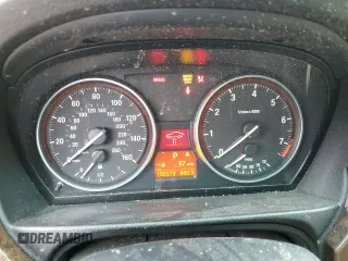 2009 BMW 3 Series 328i z VIN WBAPH77569NM27312, wystawiony jako Copart lot #44302435 z przebiegiem 155 572 mil mil oraz Szkoda całkowita • Salvage title. Historia ofert i sprzedaży dostępna na DreamBid. Obrazek 9.