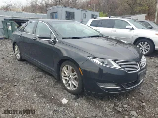 2014 Lincoln MKZ Hybrid with VIN 3LN6L2LU8ER832927, listed as a Copart auction lot 52762745 with 293,667 mi miles and Salvage Title. Bid and sale history available at carsss.com. Image 4.
