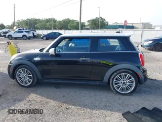 2016 MINI Hardtop S with VIN WMWXP7C53G2A42932, listed as a IAAI auction lot 42461469 with 76,038 mi miles and . Bid and sale history available at DreamBid. Image 14.