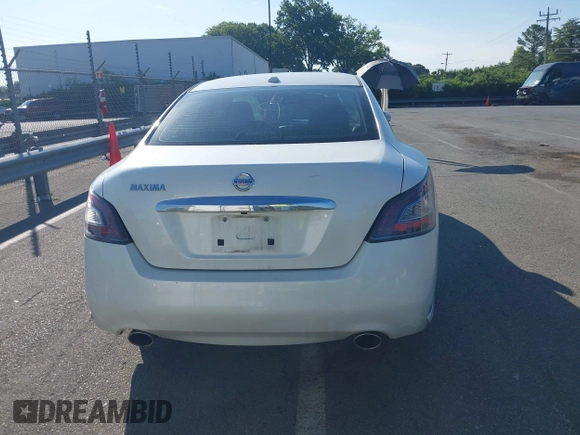 2014 Nissan Maxima S with VIN 1N4AA5AP2EC909749, listed as a IAAI auction lot 42456426 with 185,554 mi miles and . Bid and sale history available at DreamBid. Image 16.