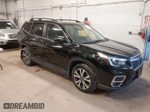2021 Subaru Forester Limited with VIN JF2SKAUC6MH443923, listed as a IAAI auction lot 41814312 with 68,485 mi miles. Bid and sale history available at carsss.com. Image 1.