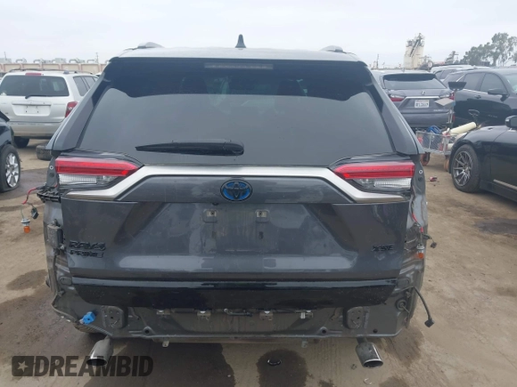2021 Toyota RAV4 XSE with VIN JTMFB3FV7MD009432, listed as a IAAI auction lot 42439466 with 91,544 mi miles and . Bid and sale history available at DreamBid. Image 17.