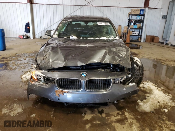 2016 BMW 3 Series 320i xDrive with VIN WBA8A3C5XGK689730, listed as a Copart auction lot 41917085 with 79,668 mi miles and Salvage Title. Bid and sale history available at DreamBid. Image 5.