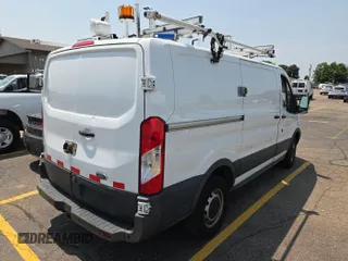 2016 Ford Transit с VIN 1FTYR1YM1GKB55547, выставлен на аукционе IAAI как лот 42515973 с пробегом 123 629 миль миль и . История ставок и продаж доступна на DreamBid. Изображение 11.