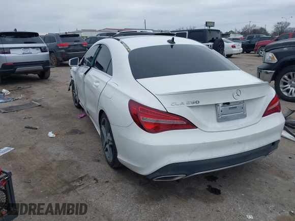 2019 Mercedes-Benz CLA 250 z VIN WDDSJ4EB1KN719681, wystawiony jako IAAI lot #41621921 z przebiegiem 35 672 mil mil oraz . Historia ofert i sprzedaży dostępna na DreamBid. Obrazek 3.
