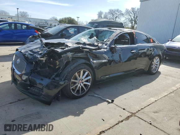 2015 Jaguar XJ with VIN SAJWA1CZXF8V75581, listed as a Copart auction lot 44462825 with 78,171 mi miles and Salvage Title. Bid and sale history available at carsss.com. Image 1.
