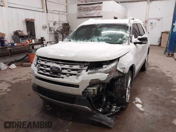 2017 Ford Explorer XLT with VIN 1FM5K7D8XHGC60896, listed as a IAAI auction lot 41409272 with 111,545 mi miles and . Bid and sale history available at carsss.com. Image 2.