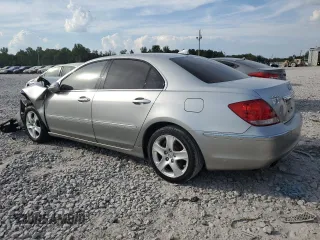 2008 Acura RL with VIN JH4KB16588C000526, listed as a Copart auction lot 71908554 with 181,038 mi miles and Salvage Title. Bid and sale history available at DreamBid. Image 2.