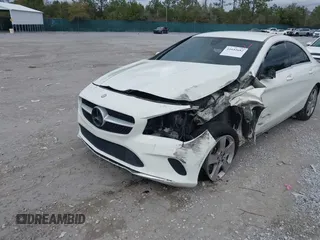2017 Mercedes-Benz CLA 250 z VIN WDDSJ4EB4HN421599, wystawiony jako IAAI lot #41642682 z przebiegiem 104 242 mil mil oraz . Historia ofert i sprzedaży dostępna na DreamBid. Obrazek 6.