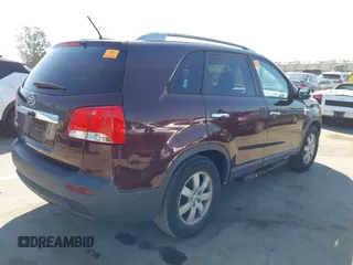 2012 Kia Sorento LX with VIN 5XYKT4A27CG280165, listed as a IAAI auction lot 41851408 with 119,218 mi miles. Bid and sale history available at carsss.com. Image 4.