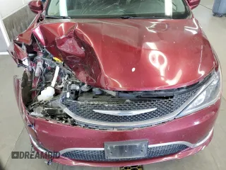 2018 Chrysler Pacifica Touring L z VIN 2C4RC1BG5JR211233, wystawiony jako Copart lot #58029295 z przebiegiem 112 264 mil mil oraz Szkody całkowita. Historia ofert i sprzedaży dostępna na DreamBid. Obrazek 12.