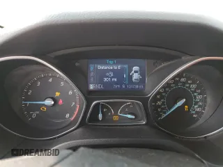 2012 Ford Focus SE with VIN 1FAHP3F21CL409819, listed as a Copart auction lot 53702165 with 131,739 mi miles and Salvage Title. Bid and sale history available at carsss.com. Image 9.