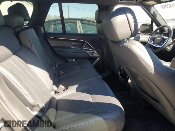 2023 Land Rover Range Rover SE z VIN SALKP9E70PA031776, wystawiony jako Copart lot #47582265 z przebiegiem Nie podano mil oraz Szkoda całkowita • Salvage title. Historia ofert i sprzedaży dostępna na DreamBid. Obrazek 11.