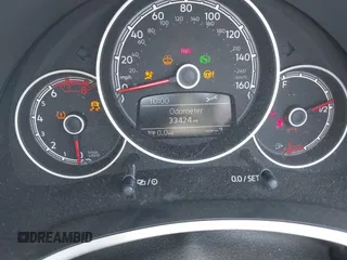 2018 Volkswagen Beetle S z VIN 3VW5DAAT3JM506023, wystawiony jako IAAI lot #42414886 z przebiegiem 33 424 mil mil oraz . Historia ofert i sprzedaży dostępna na DreamBid. Obrazek 16.
