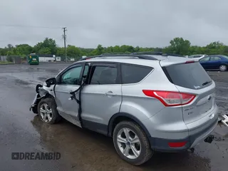 2013 Ford Escape SE with VIN 1FMCU9G94DUC52497, listed as a IAAI auction lot 42352704 with 194,648 mi miles and . Bid and sale history available at DreamBid. Image 3.
