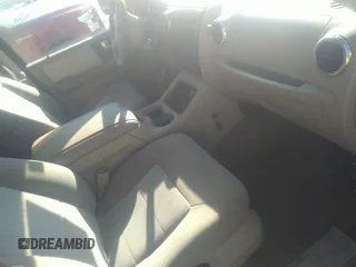2004 Ford Expedition XLT with VIN 1FMPU16W64LA01397, listed as a IAAI auction lot 41494738 with 214,192 mi miles. Bid and sale history available at carsss.com. Image 5.