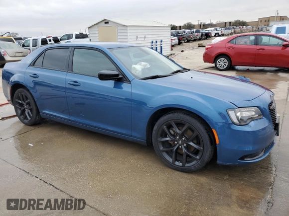 2023 Chrysler 300 Touring with VIN 2C3CCAAG4PH648702, listed as a Copart auction lot 44999615 with 20,464 mi miles and Clean Title. Bid and sale history available at DreamBid. Image 4.