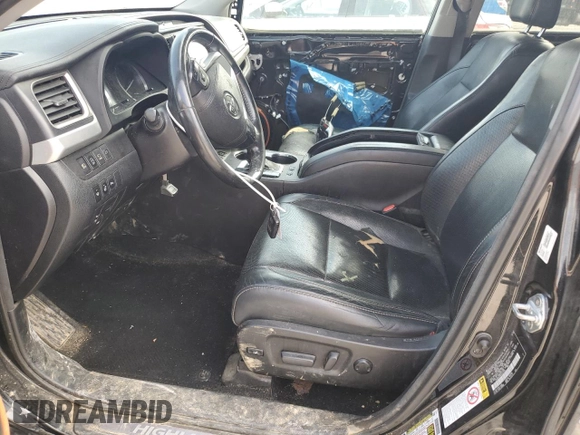 2017 Toyota Highlander Limited with VIN 5TDDZRFH6HS373125, listed as a Copart auction lot 54776665 with 150,625 mi miles and Salvage title. Bid and sale history available at DreamBid. Image 7.