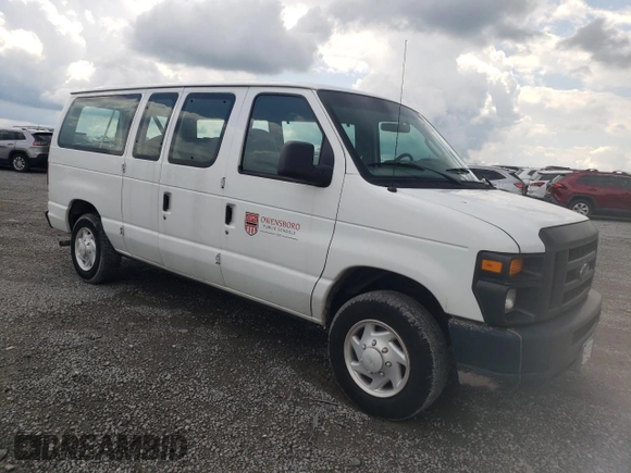 2008 Ford Econoline Passenger XL with VIN 1FMNE11W58DB33613, listed as a Copart auction lot 59142445 with 70,107 mi miles and Salvage title. Bid and sale history available at DreamBid. Image 4.