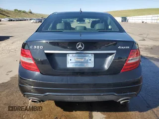 2013 Mercedes-Benz C 300 Sport z VIN WDDGF8AB7DR245588, wystawiony jako Copart lot #58091295 z przebiegiem 90 242 mil mil oraz Szkoda całkowita • Salvage title. Historia ofert i sprzedaży dostępna na DreamBid. Obrazek 6.