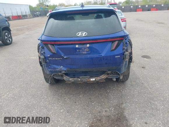 2024 Hyundai Tucson Limited with VIN 5NMJECDE0RH358175, listed as a IAAI auction lot 42100372 with 28,231 mi miles. Bid and sale history available at carsss.com. Image 6.