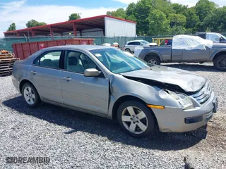 2008 Ford Fusion SE with VIN 3FAHP07198R212491, listed as a IAAI auction lot 39970757 with 258,676 mi miles. Bid and sale history available at carsss.com. Image 1.