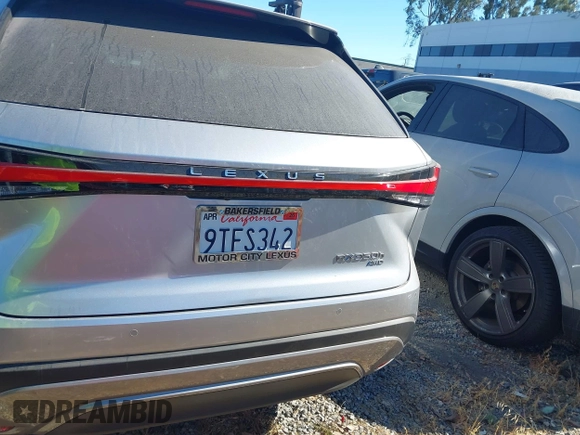 2025 Lexus RX 350h with VIN 2T2BBMCA8SC084121, listed as a IAAI auction lot 42644072 with 4,200 mi miles and . Bid and sale history available at DreamBid. Image 16.