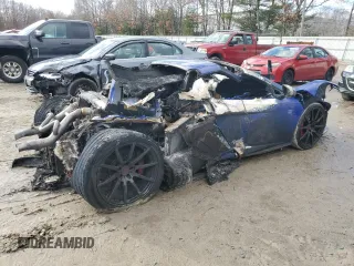2015 McLaren 650S z VIN SBM11FAA2FW004897, wystawiony jako Copart lot #50715275 z przebiegiem Nie podano mil oraz Nie do naprawy. Historia ofert i sprzedaży dostępna na DreamBid. Obrazek 3.