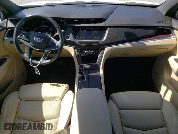 2017 Cadillac XT5 Luxury AWD with VIN 1GYKNDRS0HZ180703, listed as a Copart auction lot 58793895 with 30,339 mi miles and Salvage title. Bid and sale history available at DreamBid. Image 8.