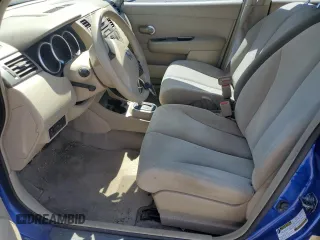 2009 Nissan Versa S with VIN 3N1BC13E49L440402, listed as a Copart auction lot 57709335 with 96,372 mi miles and Clean title. Bid and sale history available at DreamBid. Image 7.