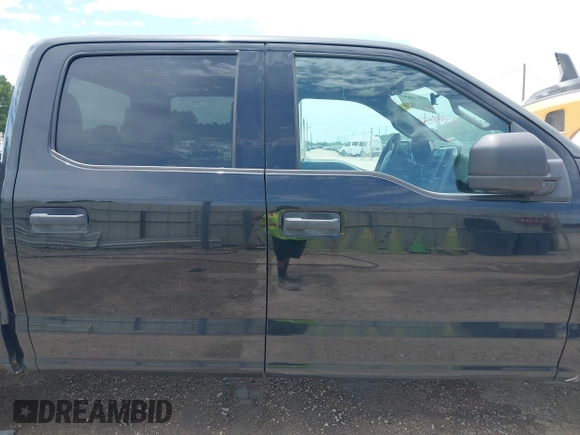 2018 Ford F-150 XL with VIN 1FTEW1E53JFB86923, listed as a IAAI auction lot 42399654 with 171,690 mi miles and . Bid and sale history available at DreamBid. Image 14.