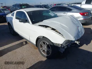 2011 Ford Mustang V6 with VIN 1ZVBP8AM2B5112645, listed as a IAAI auction lot 42062618 with 171,808 mi miles and . Bid and sale history available at DreamBid. Image 1.