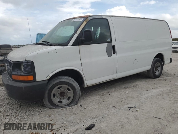 2008 Chevrolet Express Cargo Van with VIN 1GCGG25C581103901, listed as a Copart auction lot 47725165 with 162,358 mi miles and Clean Title. Bid and sale history available at carsss.com. Image 1.