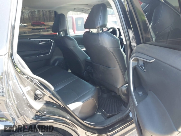 2024 Toyota RAV4 XLE Premium with VIN 2T3A1RFV9RC425493, listed as a IAAI auction lot 41973775 with 15,827 mi miles and . Bid and sale history available at DreamBid. Image 8.