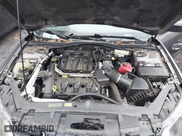 2011 Ford Fusion SE with VIN 3FAHP0HG4BR229273, listed as a IAAI auction lot 40851336 with 153,960 mi miles. Bid and sale history available at carsss.com. Image 10.