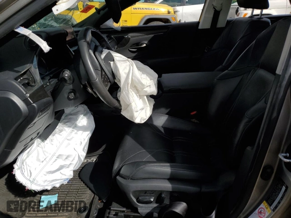2019 Lexus ES 300h с VIN 58AB21B18KU001332, выставлен на аукционе Copart как лот 57585195 с пробегом Не указан миль и Чистый • Clean title. История ставок и продаж доступна на DreamBid. Изображение 7.