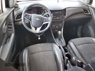 2020 Chevrolet Trax LT z VIN KL7CJLSB4LB322740, wystawiony jako Copart lot #52455315 z przebiegiem 62 462 mil mil oraz Szkoda całkowita • Salvage title. Historia ofert i sprzedaży dostępna na DreamBid. Obrazek 8.