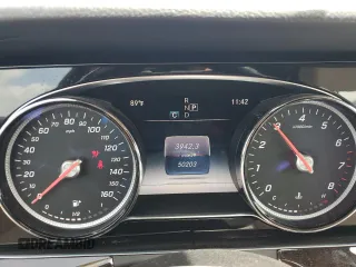 2017 Mercedes-Benz E-Class E 300 Luxury with VIN WDDZF4JB0HA214771, listed as a Copart auction lot 53294695 with 50,203 mi miles and Salvage Title. Bid and sale history available at carsss.com. Image 9.