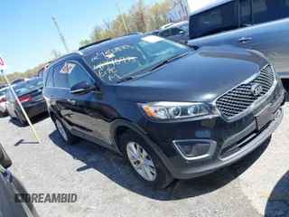 2016 Kia Sorento LX with VIN 5XYPG4A33GG003845, listed as a IAAI auction lot 42038701 with 73,234 mi miles. Bid and sale history available at carsss.com. Image 1.